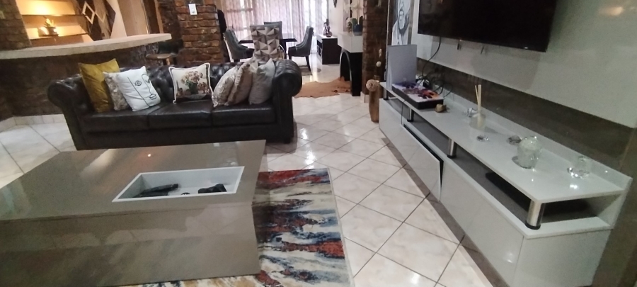 3 Bedroom Property for Sale in Riebeeckstad Free State